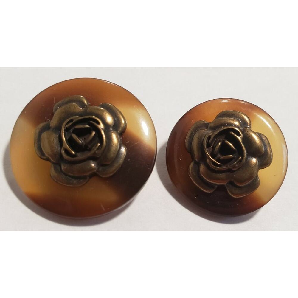 2 Lovely Vintage Buttons Roses Over Tortoise 20mm & 23mm